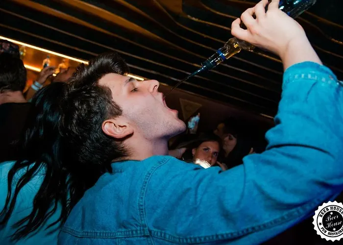 Greg&tom Beer House Albergue *